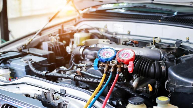Faut-il recharger la climatisation automobile avant l'été à Hyères ?